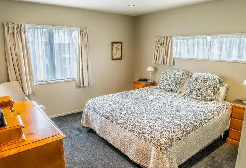 آپارتمان 4 خوابه, Airport Christchurch Motel