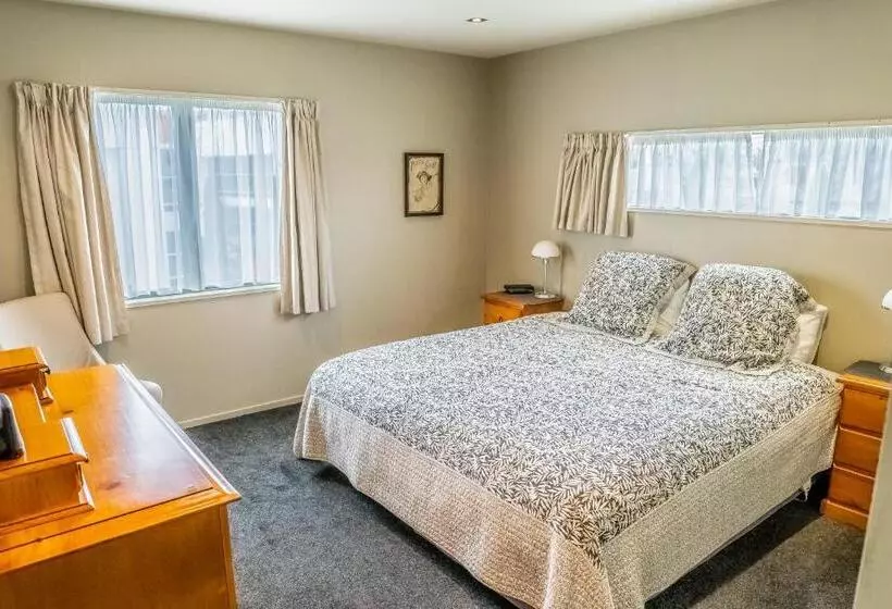 ４ベッドルームアパートメント, Airport Christchurch Motel