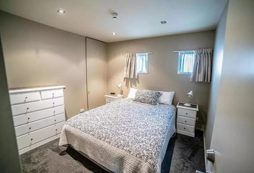 ４ベッドルームアパートメント, Airport Christchurch Motel