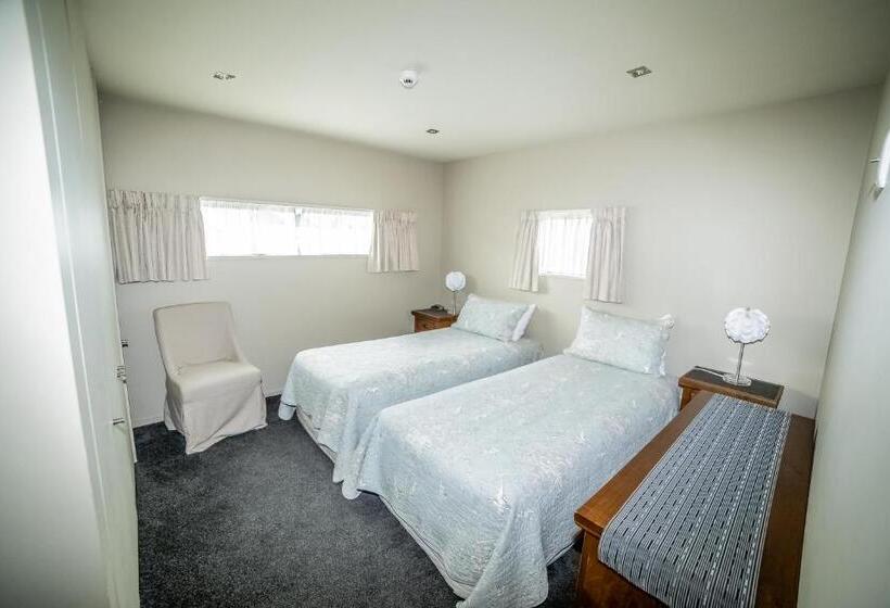 آپارتمان 4 خوابه, Airport Christchurch Motel