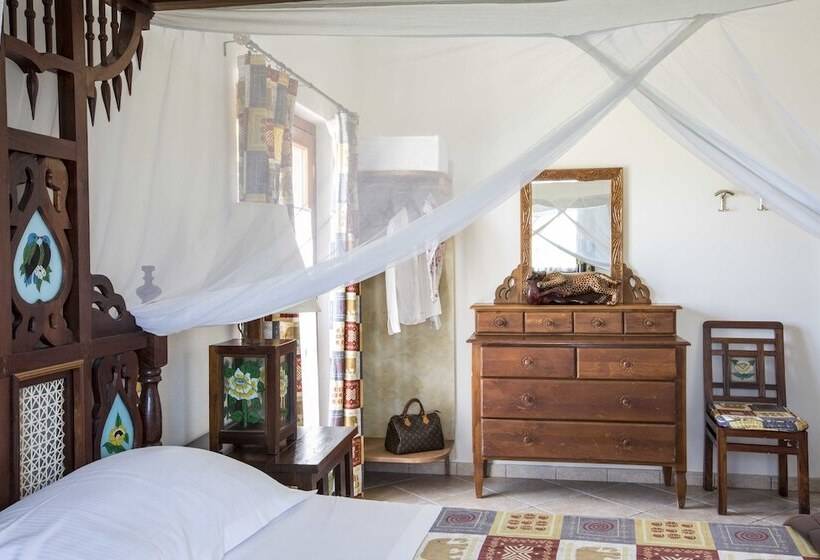 اتاق استاندارد سه نفره, Relais Ca  Maddalena
