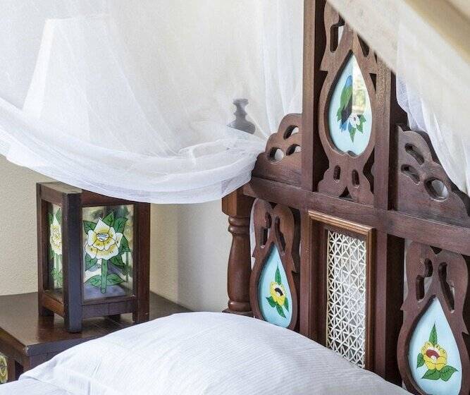 חדר משפחתי, Relais Ca  Maddalena