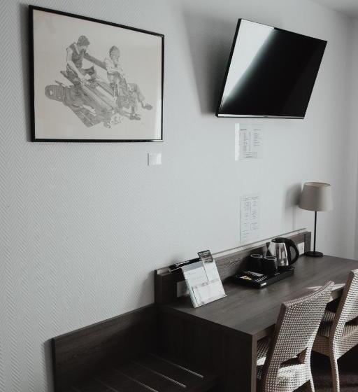 اتاق استاندارد سه نفره, Akena Le Prado