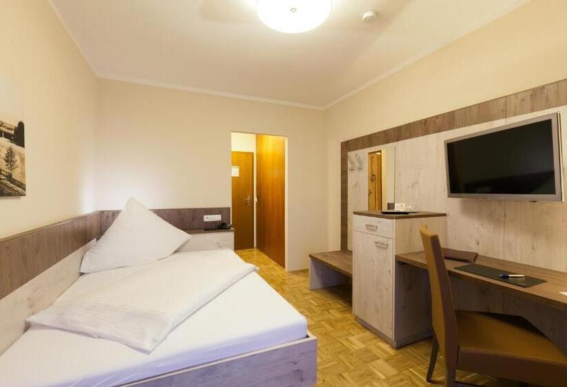 Индивидуальный Номер Классика, Am Wald