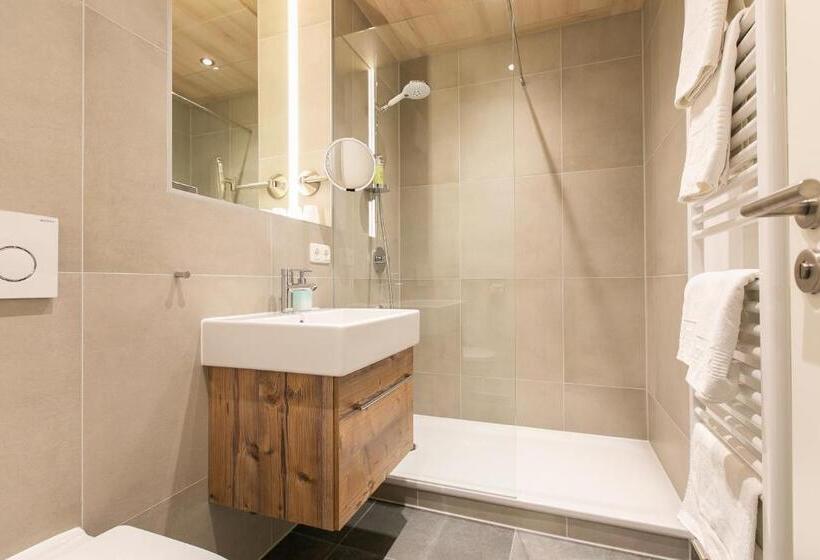 Классический Номер, Am Wald