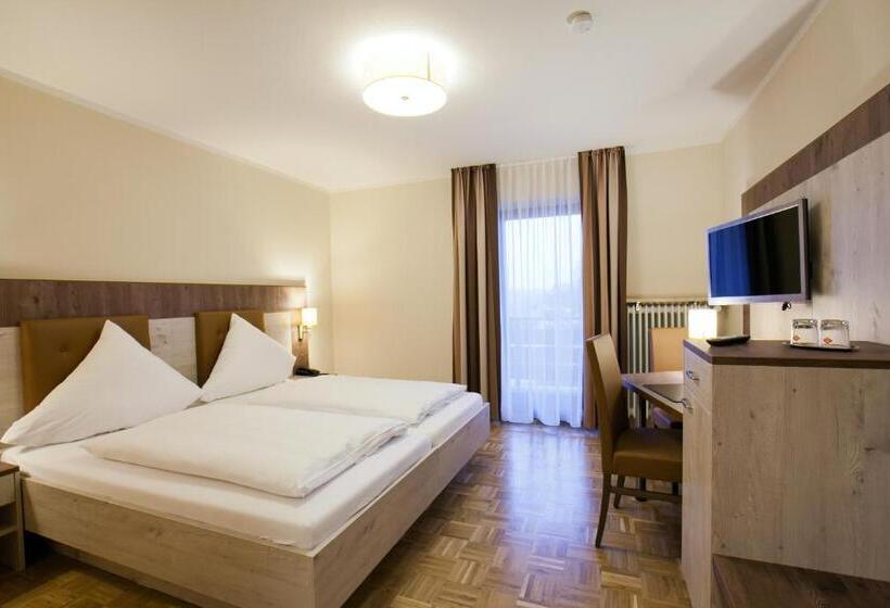 Классический Номер, Am Wald