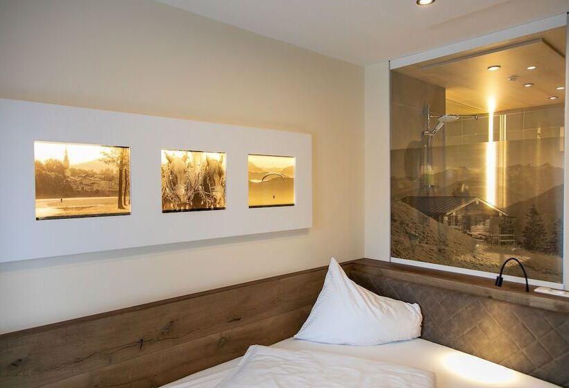 Индивидуальный Номер Классика, Am Wald