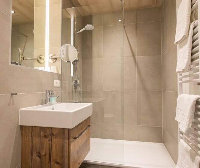 Классический Номер, Am Wald