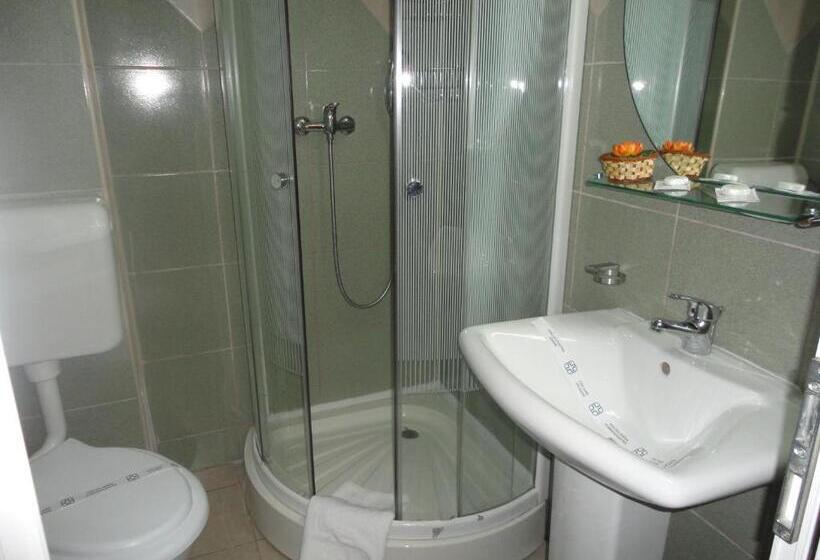 Апартаменты 1 Спальня, Arion