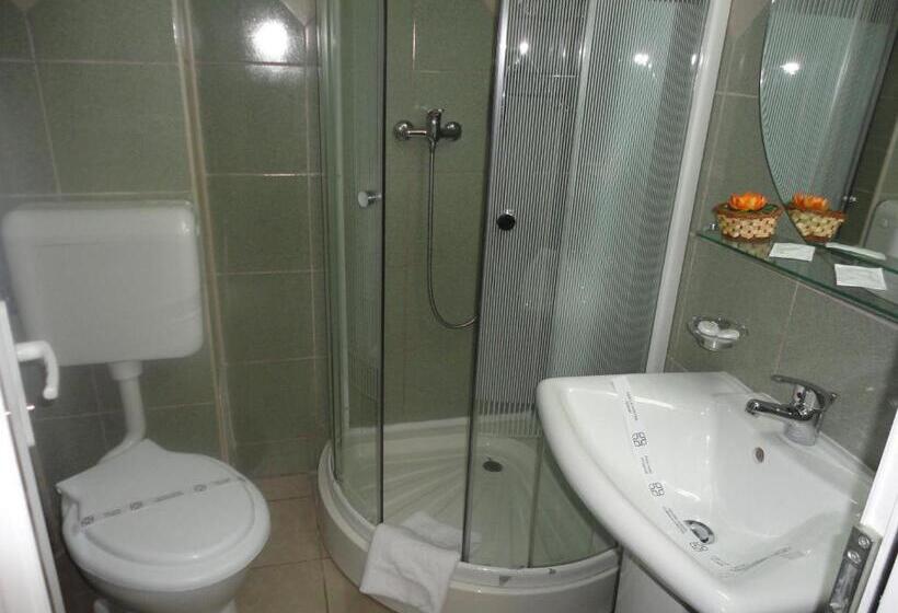 Апартаменты 1 Спальня, Arion