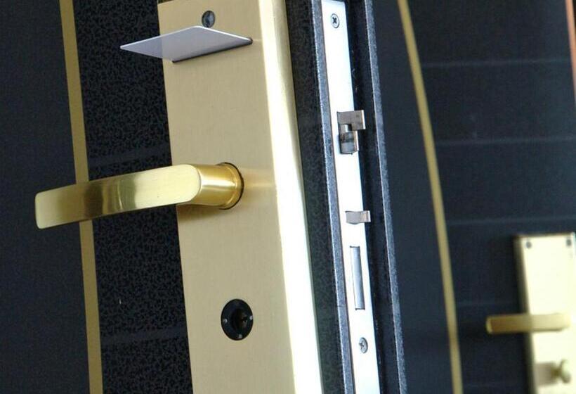 Номер Стандарт Трехместный, Arion