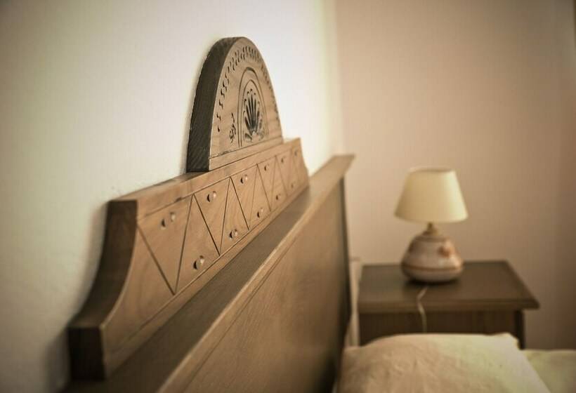 חדר סטנדרט יחיד, Artu