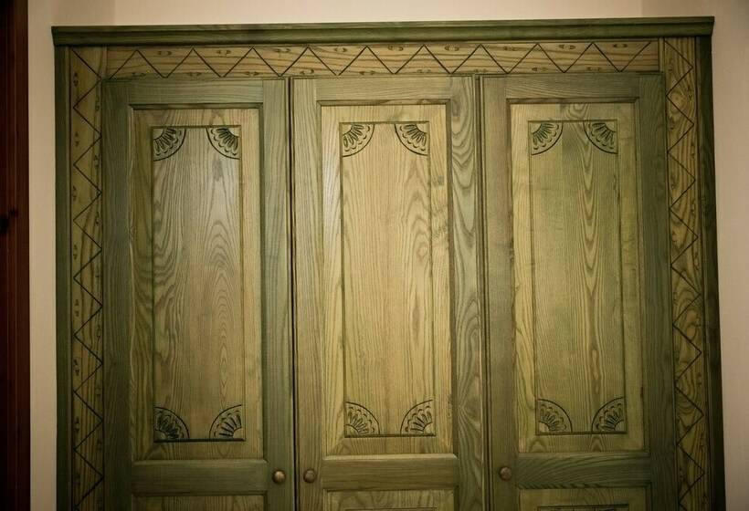 חדר סטנדרט, Artu