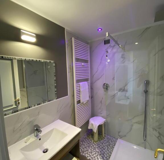 غرفة كومفورت ثلاثية, Artua &solferino