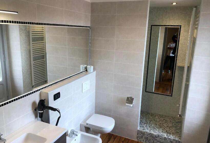 جناح جونيور مزوَّد بشرفة, Artua &solferino