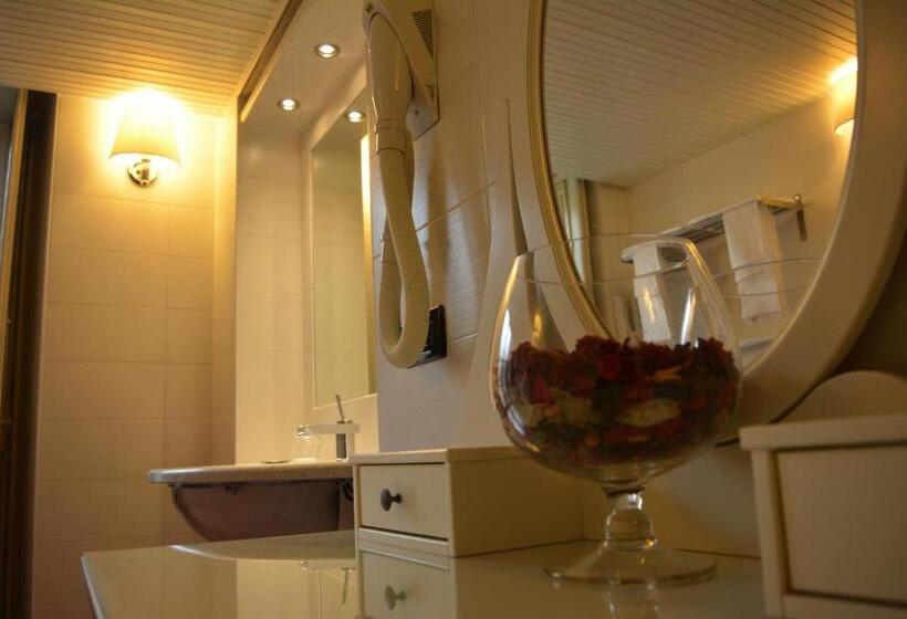 جناح جونيور, Artua &solferino