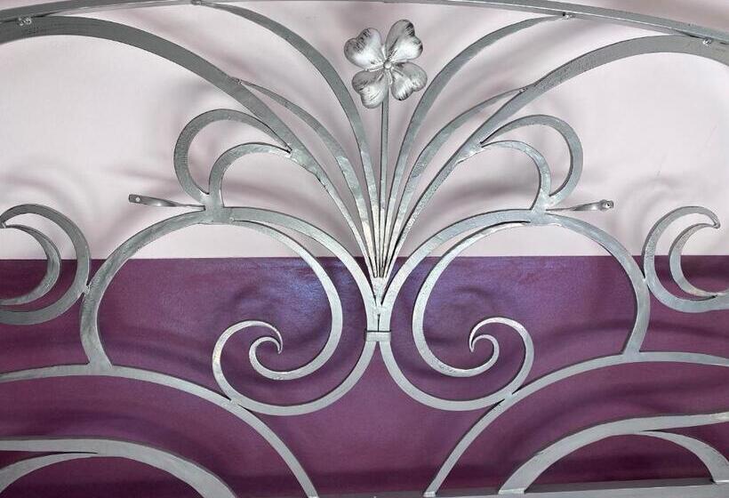 غرفة قياسية, Artua &solferino