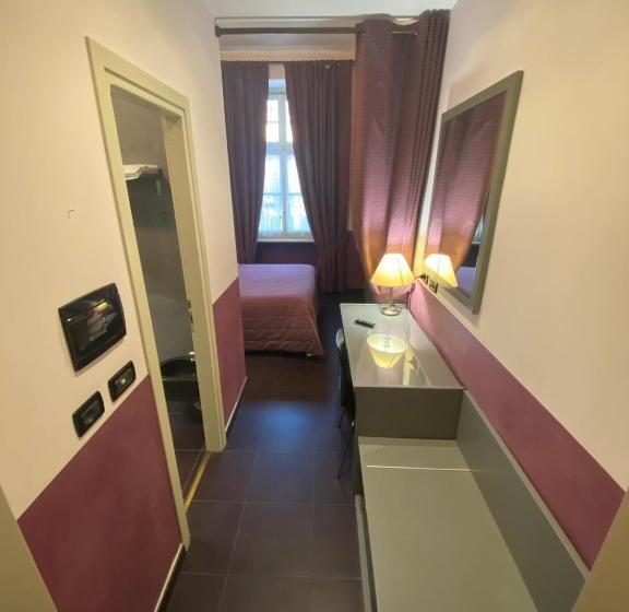 غرفة قياسية, Artua &solferino