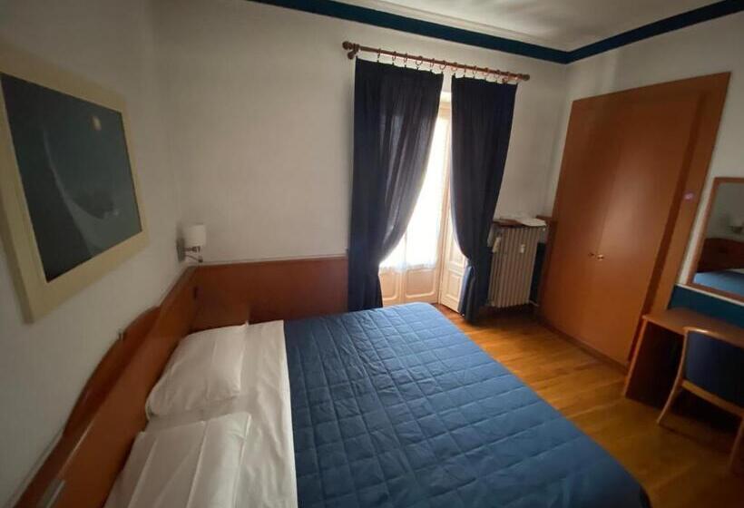 غرفة قياسية, Artua &solferino