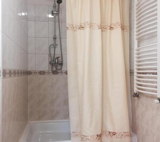 ペントハウスルーム, Atlant