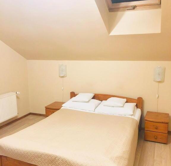 ペントハウスルーム, Atlant