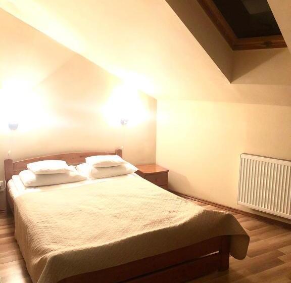 ペントハウスルーム, Atlant