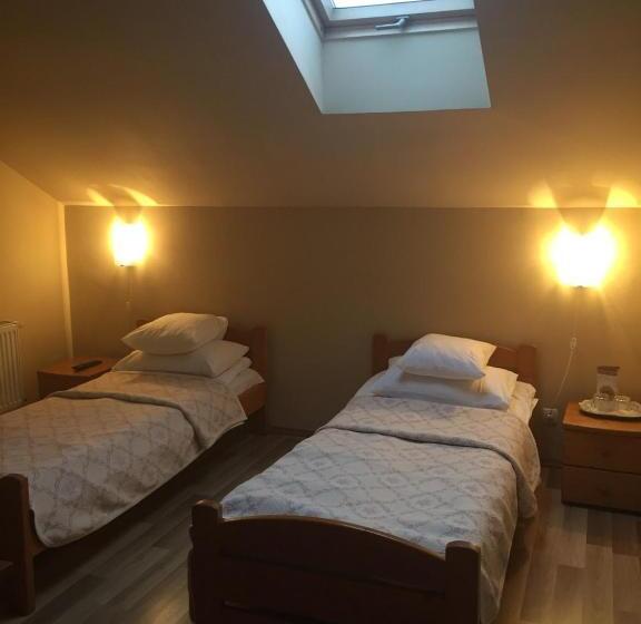 ペントハウスルーム, Atlant