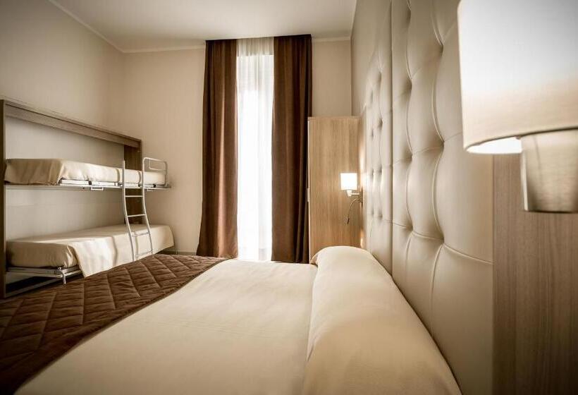 Négyágyas Superior Szoba, Bel Soggiorno