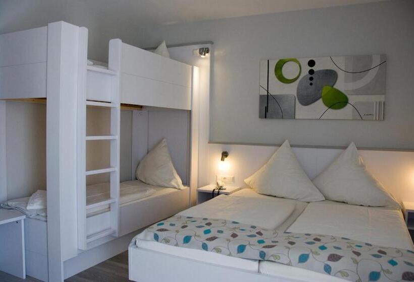 Четырехместный Номер Стандарт, Bella Vista