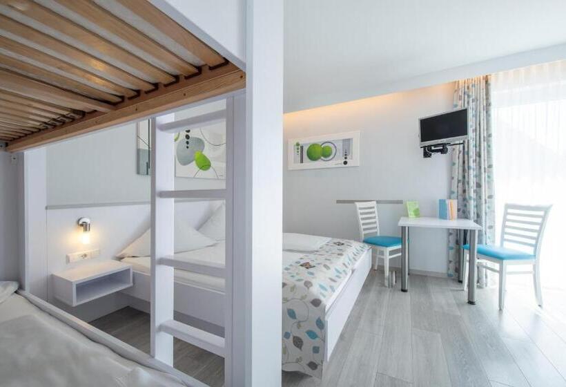 Четырехместный Номер Стандарт, Bella Vista