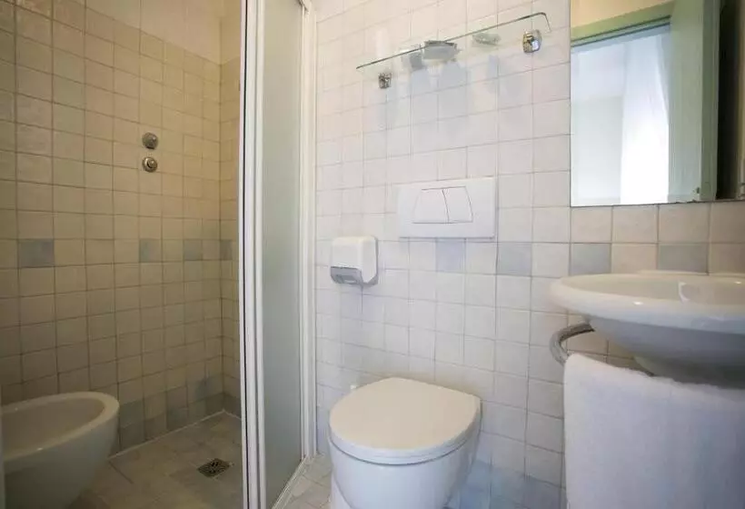 Economy Triple Room