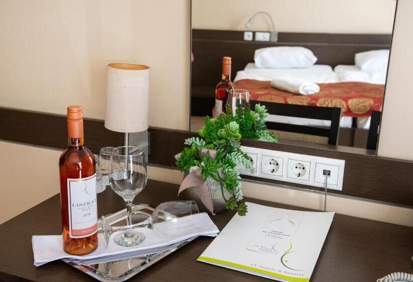 חדר סטנדרט, Ce Plaza