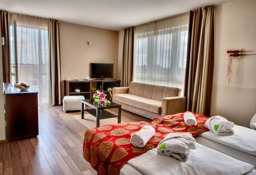 סוויטה, Ce Plaza