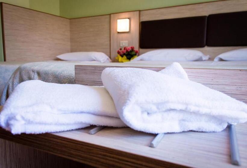 스탠다드 룸, Dei 7