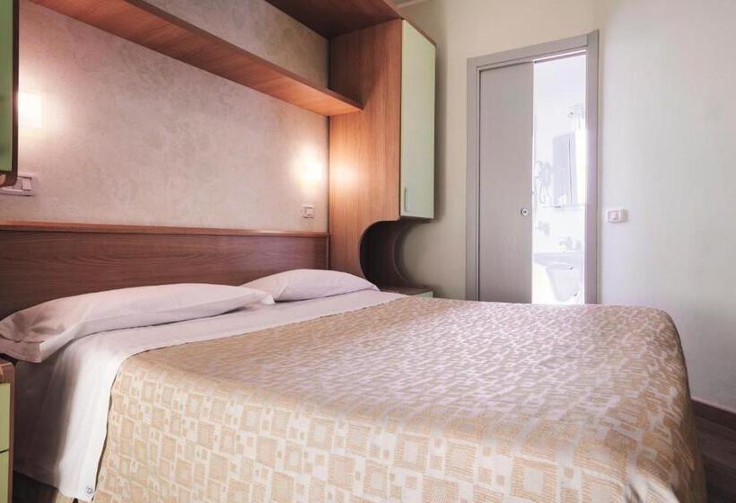 스탠다드 룸, Dei 7