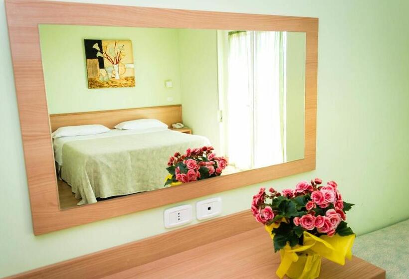 스탠다드 룸, Dei 7