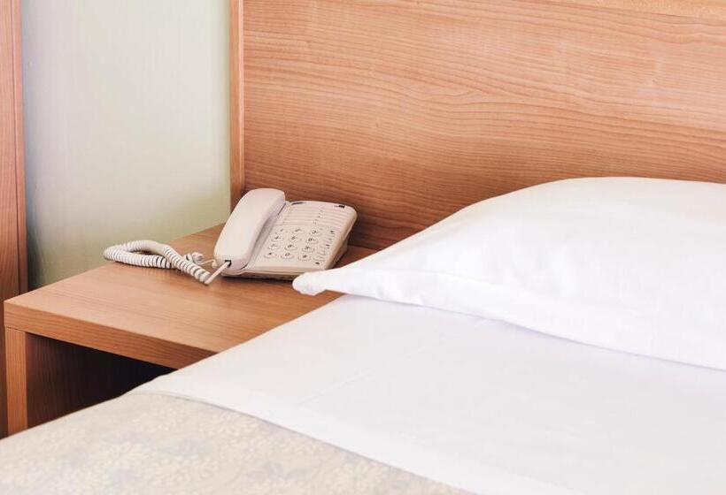 발코니가 있는 4인용 스탠다드 룸, Dei 7