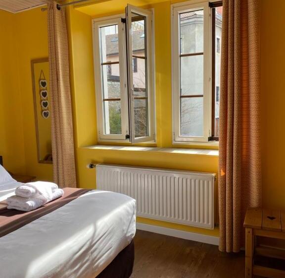 패밀리 룸, Du Chateau