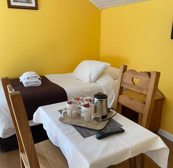 패밀리 룸, Du Chateau