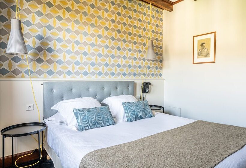 Номер Стандарт, Hôtel Ithurria