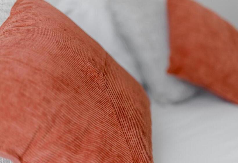 غرفة قياسية ثلاثية, Hôtel Porte Mars Reims Gare Centre Arena