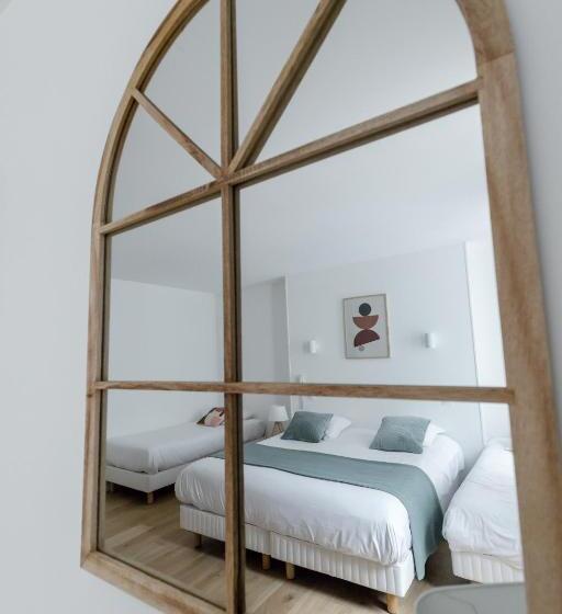 غرفة قياسية رباعية, Hôtel Porte Mars Reims Gare Centre Arena