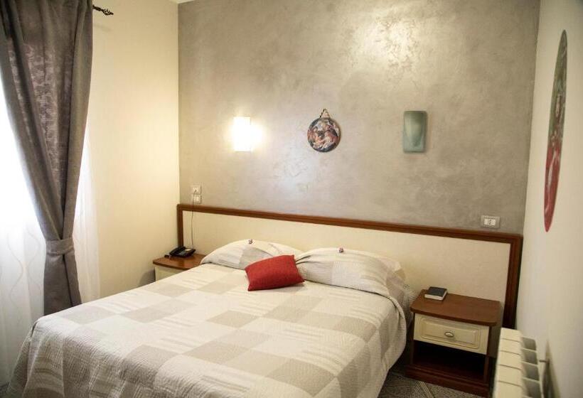 Standard 3 Pers. Værelse, Leon D'oro