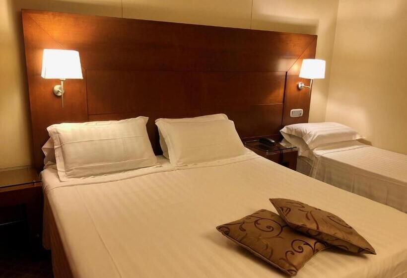 スタンダードトリプルルーム, Liola