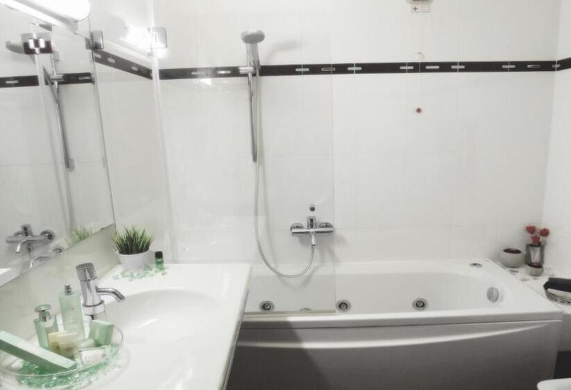 クラシックルーム, Liola