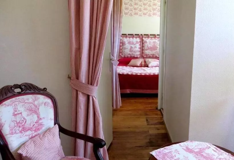 スイート（家族用）, Logis Hôtel Le Clos Pité