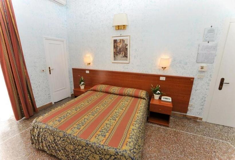 חדר סופריור, Miramare