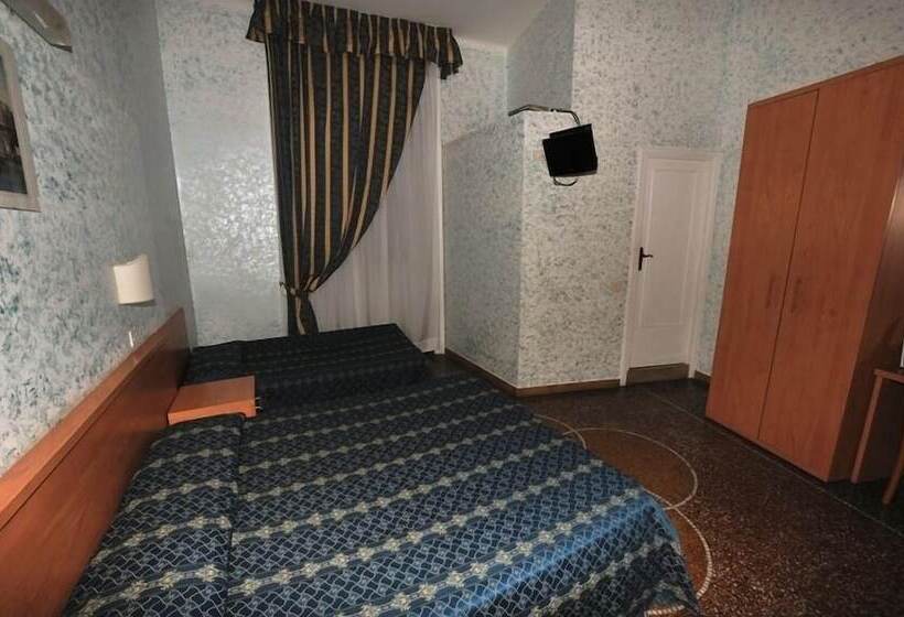 חדר סטנדרט לשלושה, Miramare