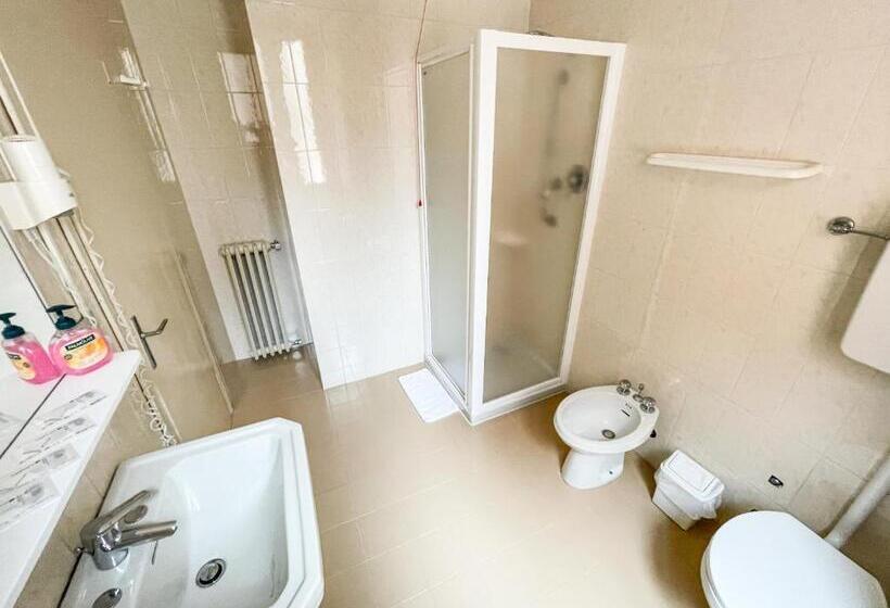 标准间, Modena Old Town