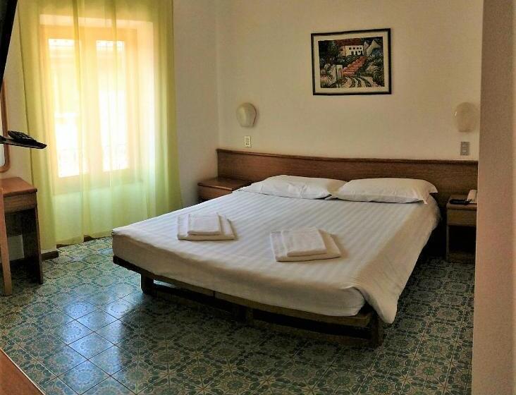 Номер Стандарт, Modena Old Town